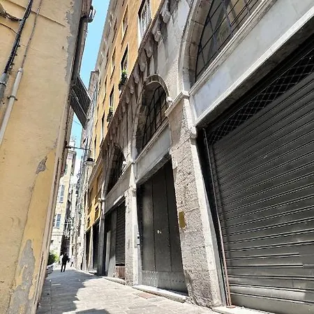 Lägenhet Centro Storico Caruggi 2min Acquario Pellicceria Superior Loft Palazzo Rolli Genua